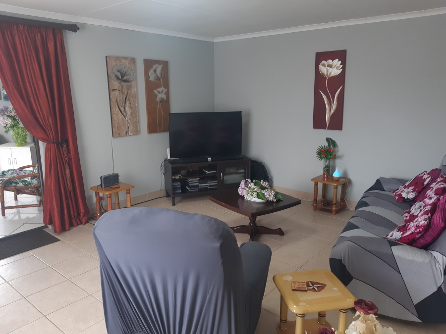 4 Bedroom Property for Sale in Aston Bay Eastern Cape